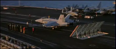 Behind Enemy Lines/En territoire ennemi (2001)