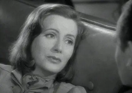 Ninotchka (1939)