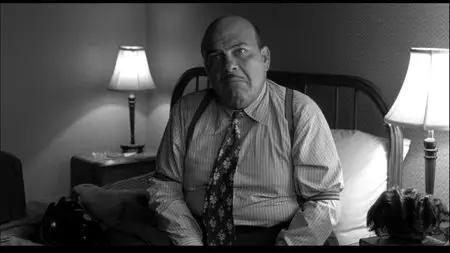 The Man Who Wasn't There / O Homem que Não Estava Lá (2001) [Re-UP]
