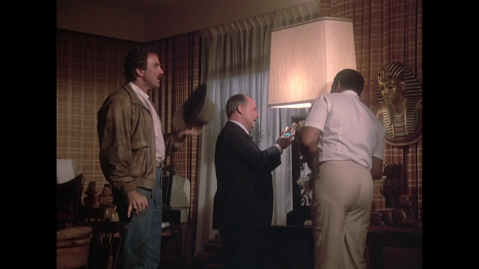 Magnum P.I. S08E10