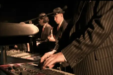 Gotan Project - Tango 3.0 Live at the Casino de Paris (2011) 