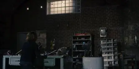 Travelers S02E02