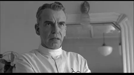 The Man Who Wasn't There / O Homem que Não Estava Lá (2001) [Re-UP]