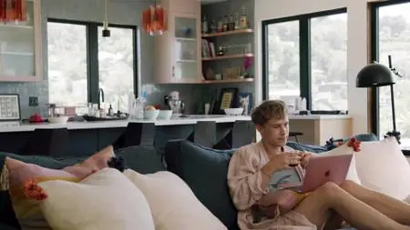 Love in the Time of Corona S01E03