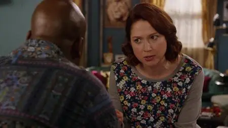 Unbreakable Kimmy Schmidt S03E01