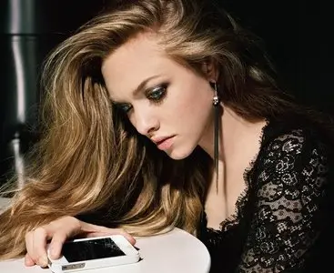 Amanda Seyfried - Malerie Marder Photoshoot 2013 for Un-Titled Project