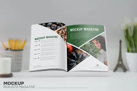 Magazine Mockup JYF6S6Y