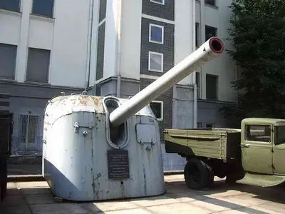 Soviet 130mm B-13 Naval Gun in a Destroyer Mount Walk Around