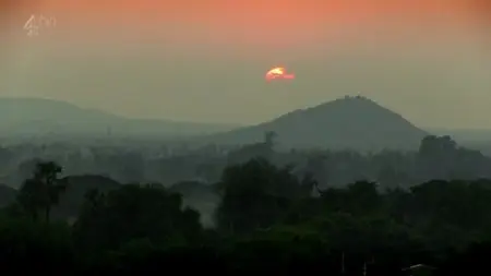CH4 Unreported World - Burma: The Village that Took on the Generals (2012)