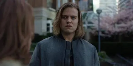 Travelers S02E02