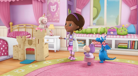 Doc Mcstuffins: A Little Cuddle Goes A Long Way (2014)