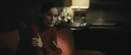Une histoire d'amour / Tied (2013)