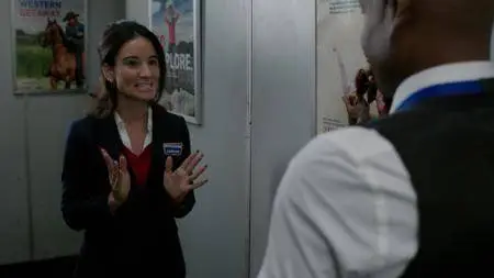 LA to Vegas S01E09