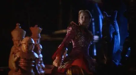 Alice Through the Looking Glass (2016)