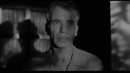 The Man Who Wasn't There / O Homem que Não Estava Lá (2001) [Re-UP]