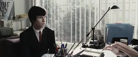 Powder Blue (2009)