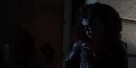 Batwoman S02E04