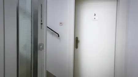 Suburbia - Women on the Edge S02E08