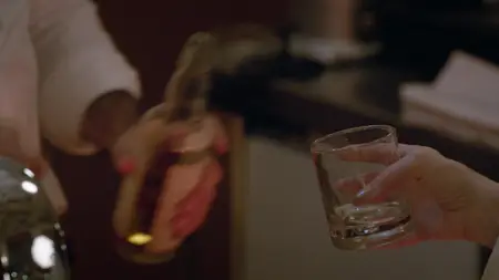 Suburbia - Women on the Edge S02E08