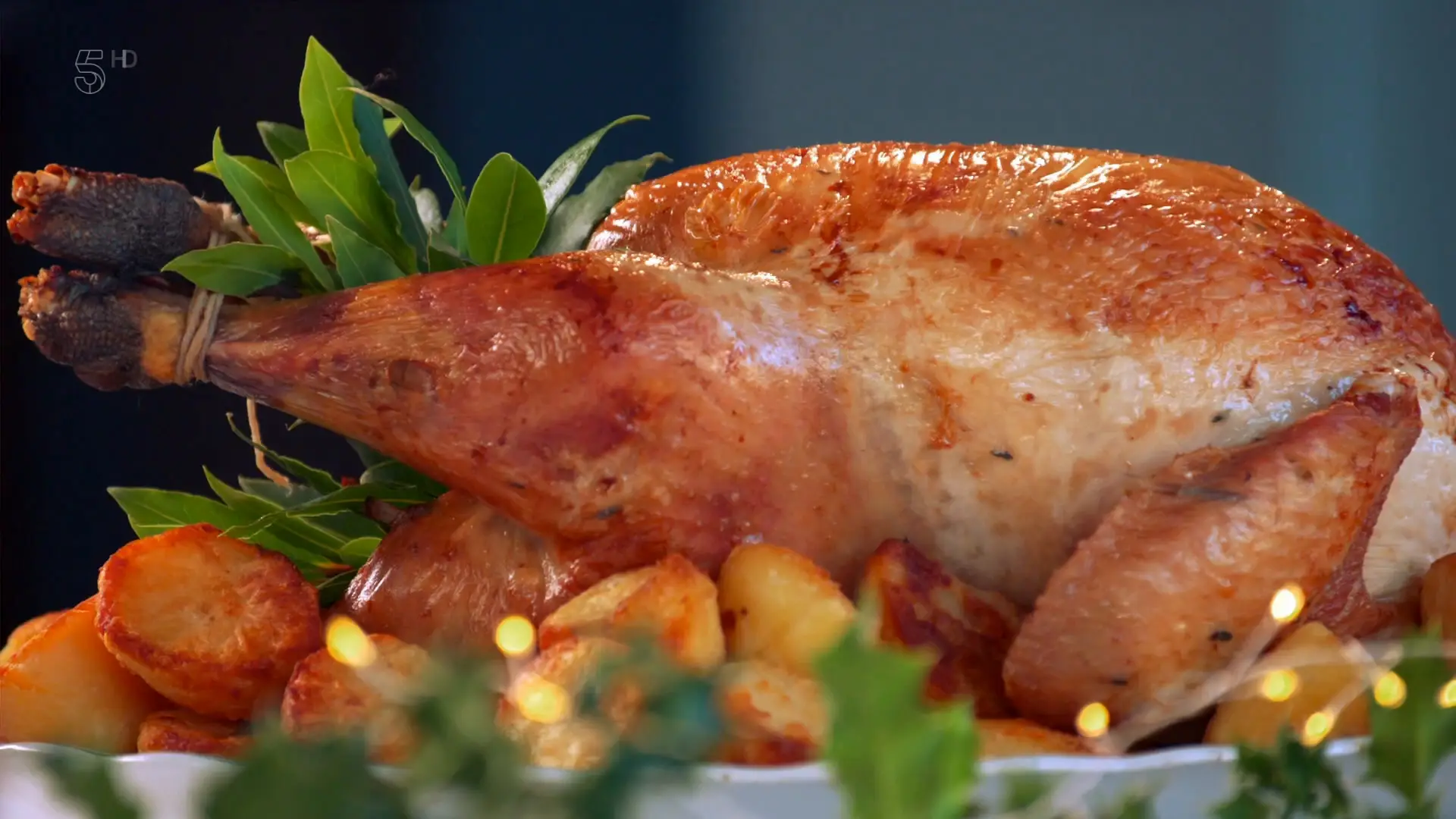 Ch5. - Inside Aldi At Christmas (2019)