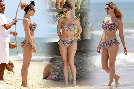Kelly Brook - Bikini in Bahia, Brazil. January 26, 2012