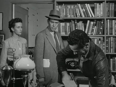 The Captive City (1952)