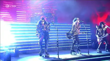 KISS - I Was Made For Lovin' You & Say Yeah
