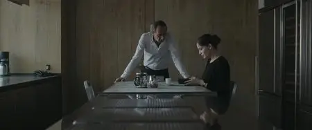 Une histoire d'amour / Tied (2013)