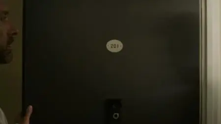 Dead Hot S01E03