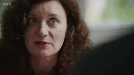 Family Secrets S02E01