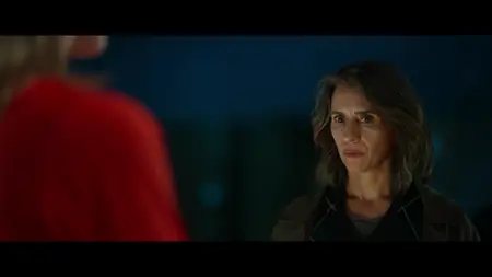 Sara Woman in the Shadows S01E02