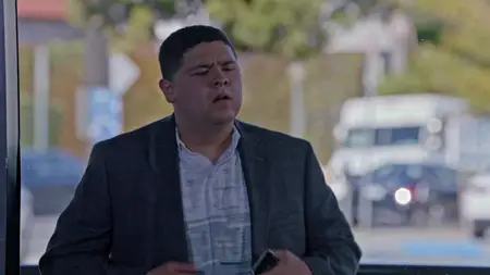 Modern Family S10E21