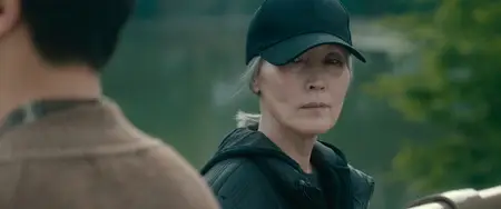 Pagwa / The Old Woman with the Knife (2025)