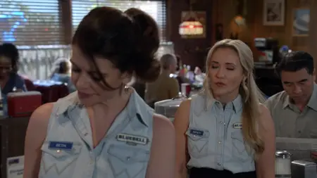 Georgie & Mandy's First Marriage S01E12