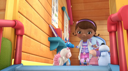 Doc Mcstuffins: A Little Cuddle Goes A Long Way (2014)