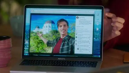 Famous in Love S02E08