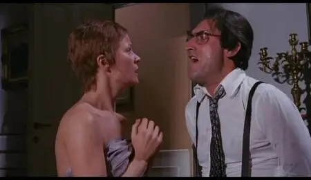 The Eroticist / All'onorevole piacciono le donne (1972)