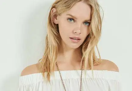 Marloes Horst - Lesli Dale Vintage Jewelry 2016