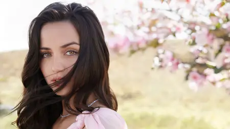 Ana de Armas - Estée Lauder Beautiful Magnolia Campaign 2021