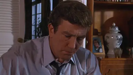 Loophole (1981)