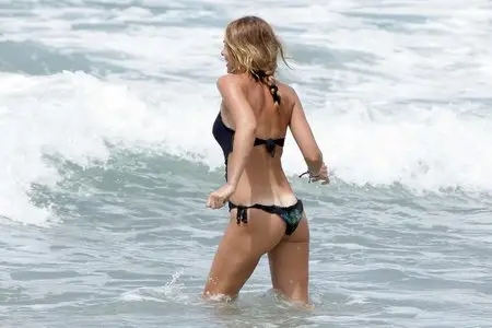 Ilary Blasi – Bikini Candids in Sabaudia, Italia