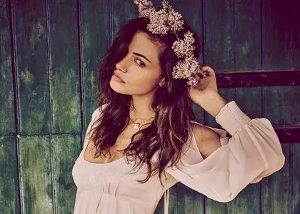 Phoebe Tonkin by Guy Aroch for Free People August 2015 Magalog