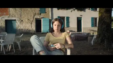 La nuée / The Swarm (2020)
