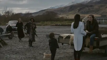 Top of the Lake S02E02