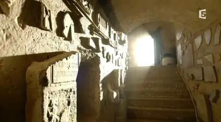 (Fr5) Les mystérieuses catacombes de Rome (2015)