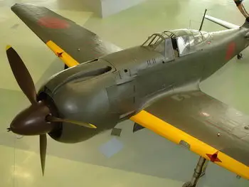 Ki 100 IB Walk Around