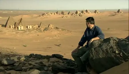 (Fr5) Un soir au musée du Louvre : Au royaume de Méroé, Mouweis, une ville sous le sable (2010)