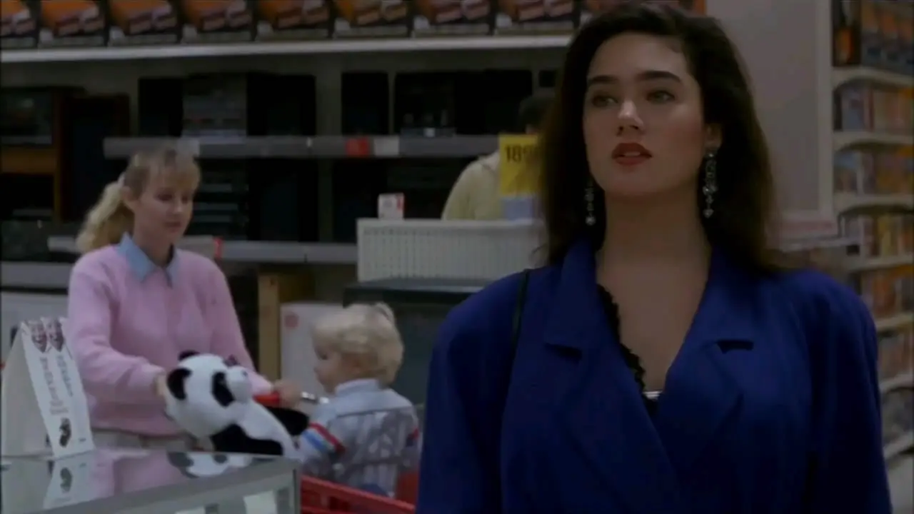 Возможно карьеры. Дженнифер Коннелли career opportunities(1991). Jennifer Connelly career opportunities 1991. Дженнифер Коннелли career opportunities. Дженнифер Коннелли в супермаркете.