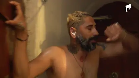 Press S04E06