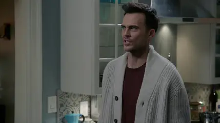 Modern Family S09E13